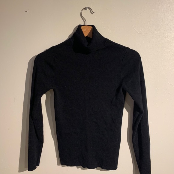 Dynamite Turtleneck - Picture 2 of 2